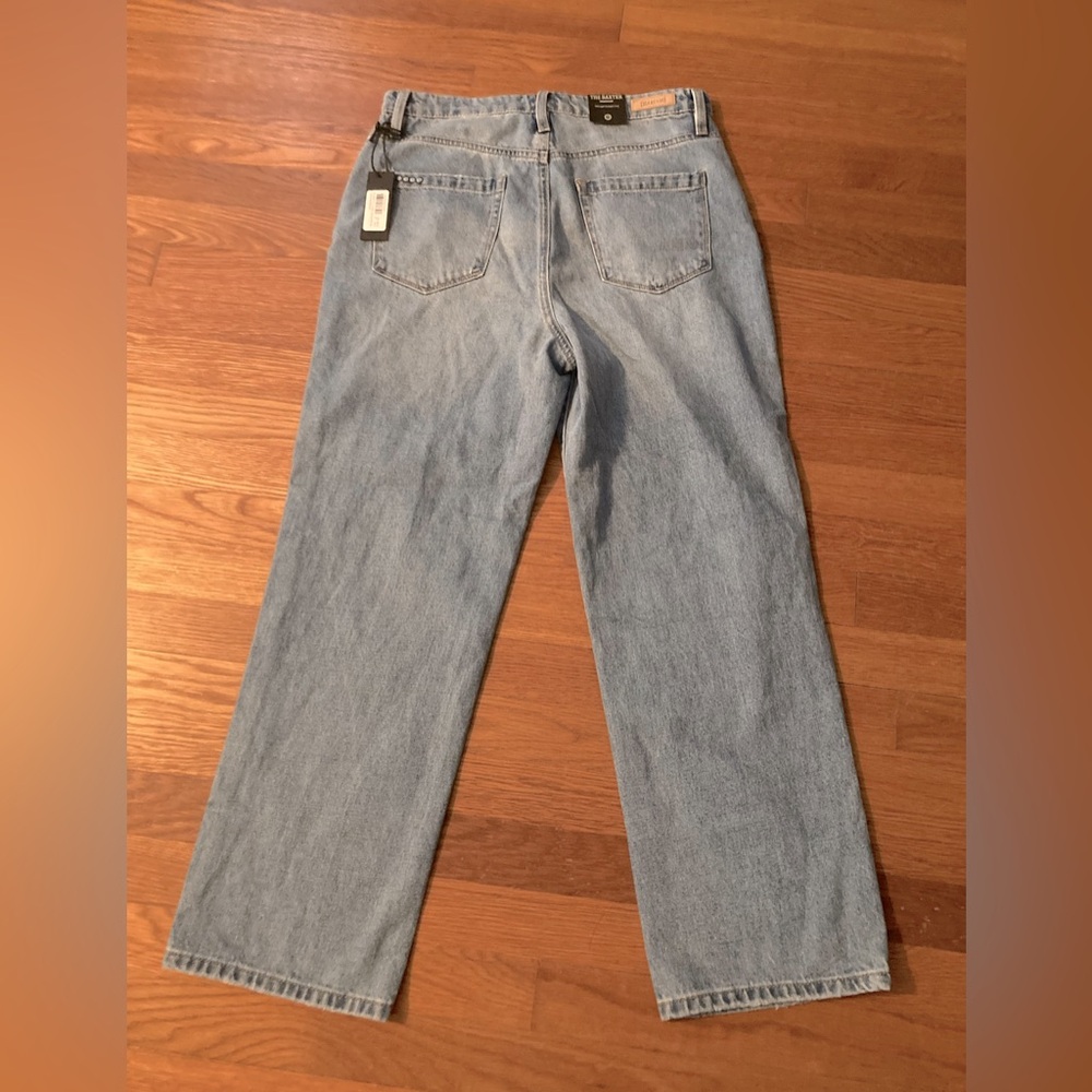 NWT Blank NYC Baxter Rib Cage Straight Leg Distressed Blue Jeans Woman’s 29 - Picture 4 of 8